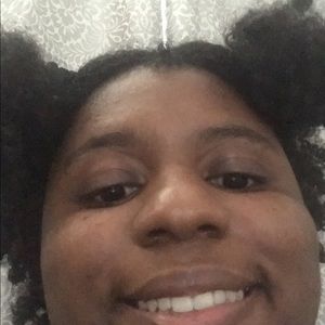 Meet your Posher, Sonia